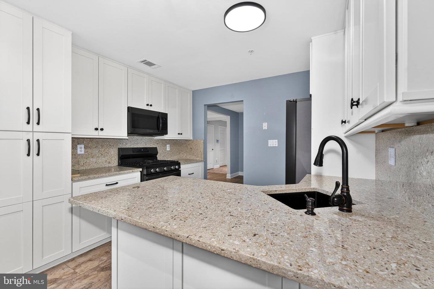 4500 Chaucer Way #101 Property Photo 26