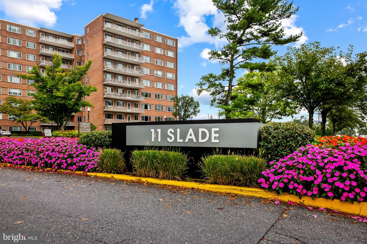 11 Slade Ave #804 Property Photo 1