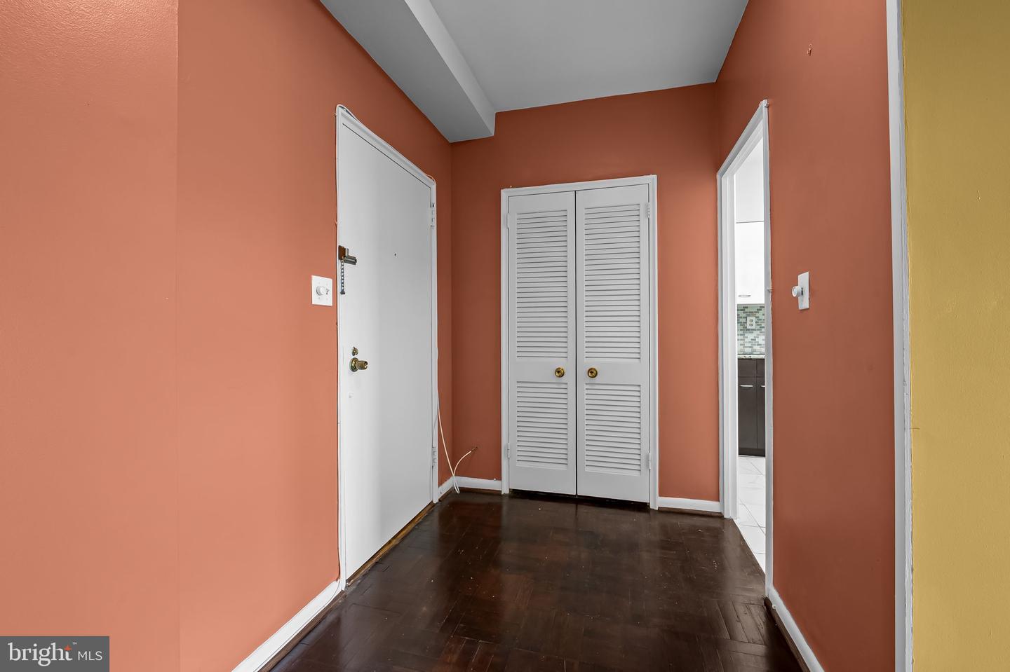 11 Slade Ave #804 Property Photo 4