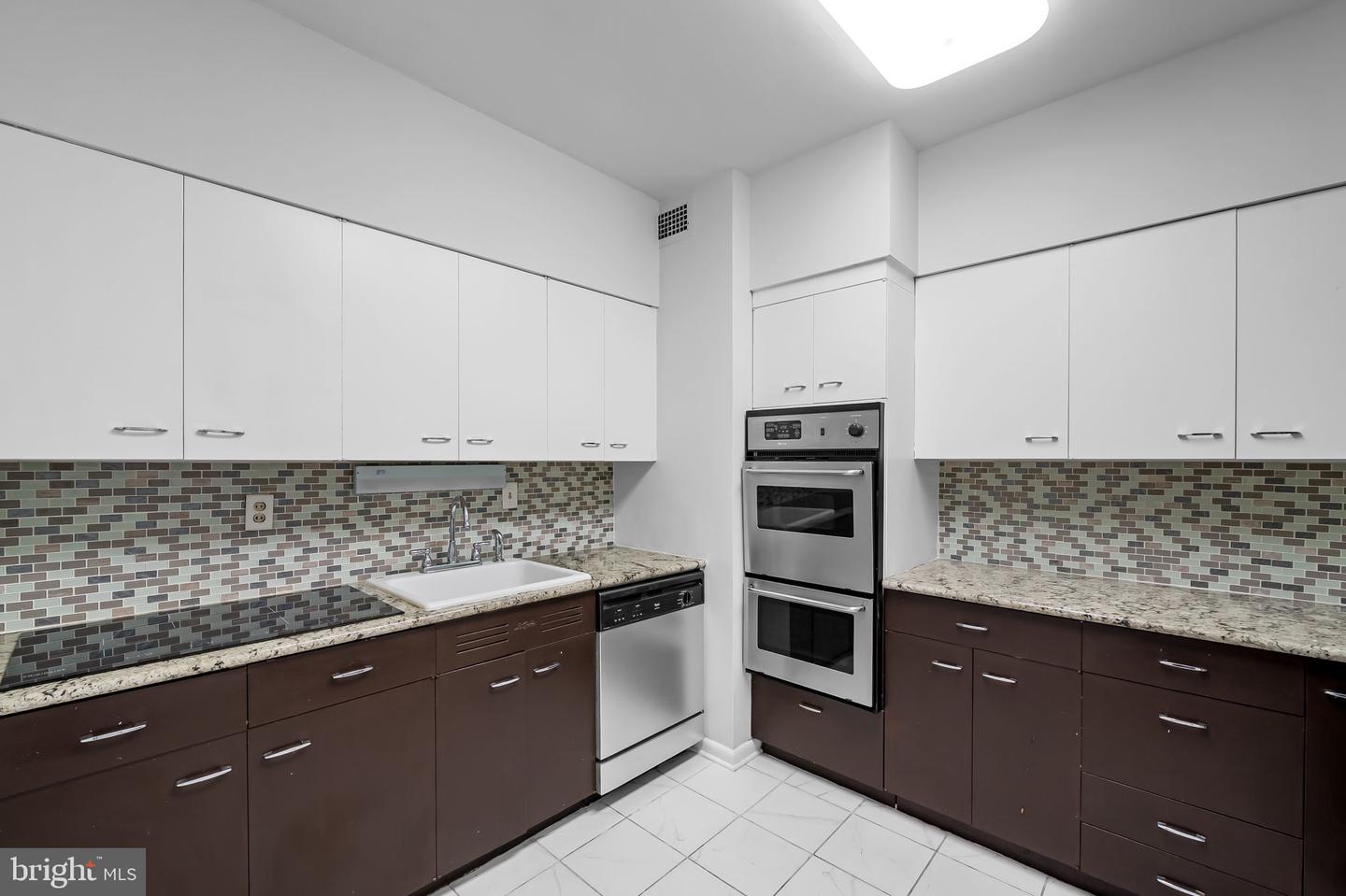 11 Slade Ave #804 Property Photo 17
