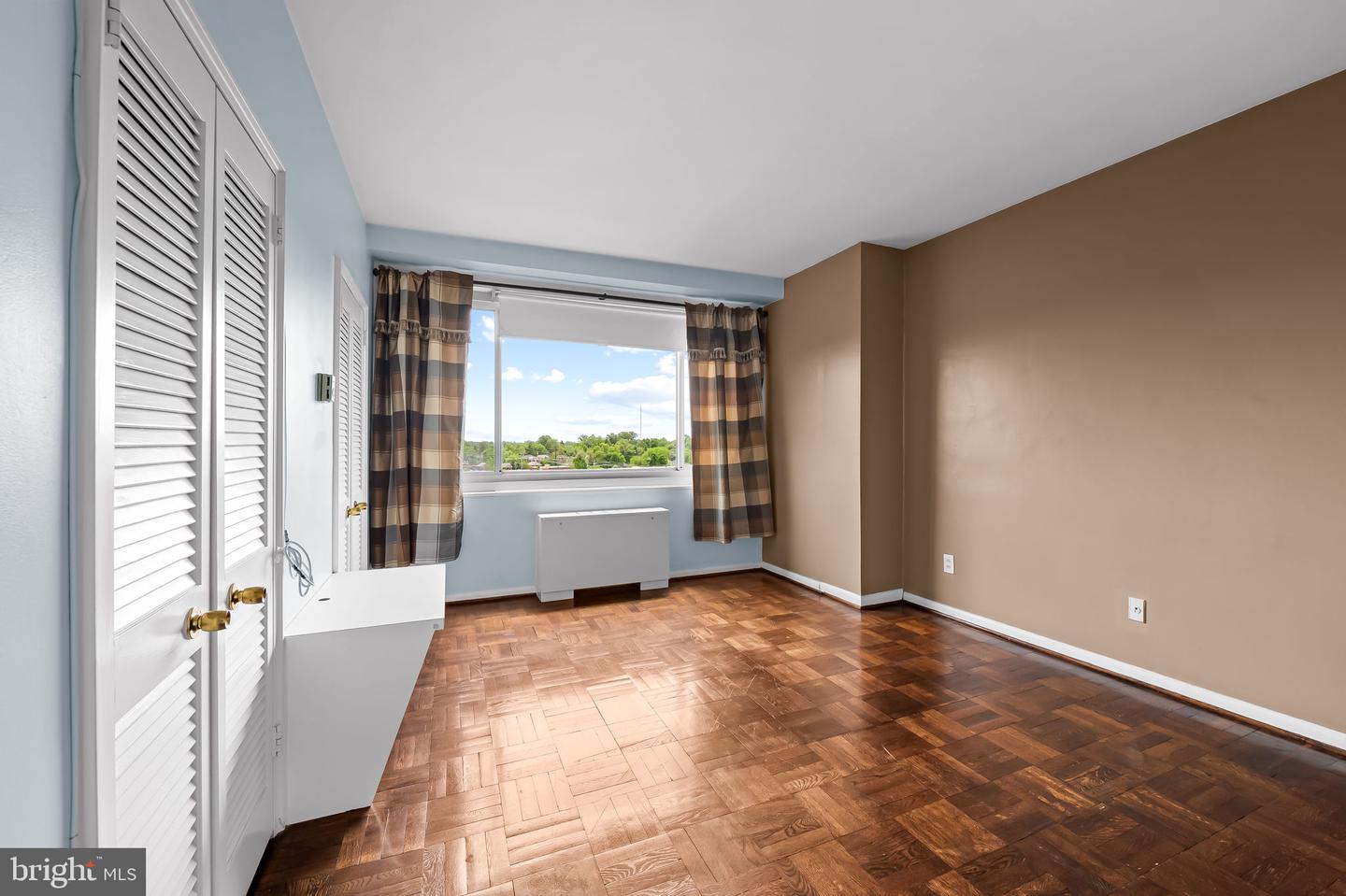 11 Slade Ave #804 Property Photo 22