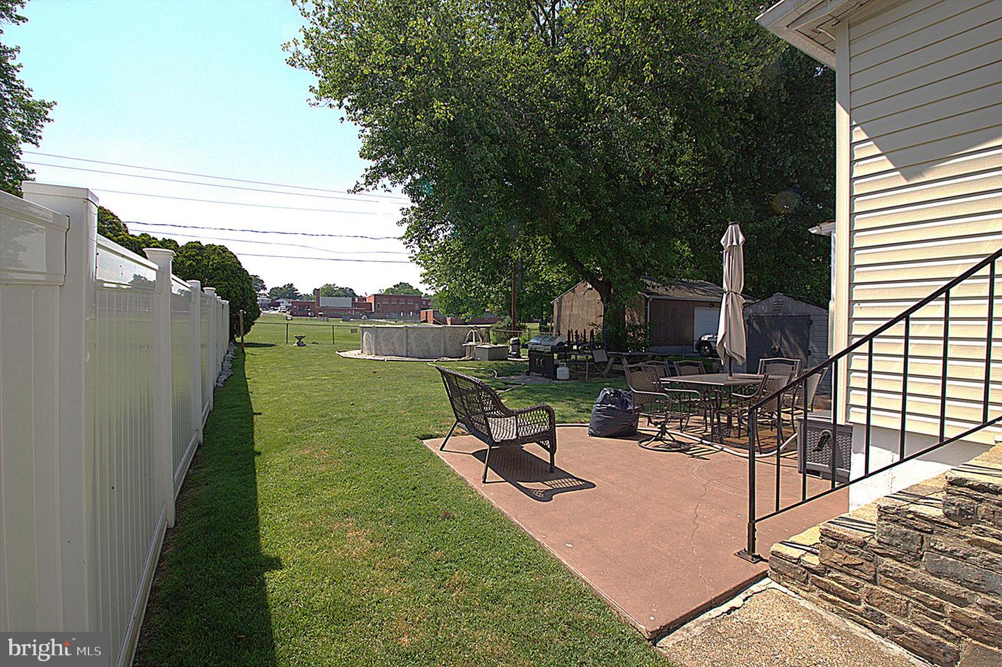 8614 Wendell Ave Property Photo 4