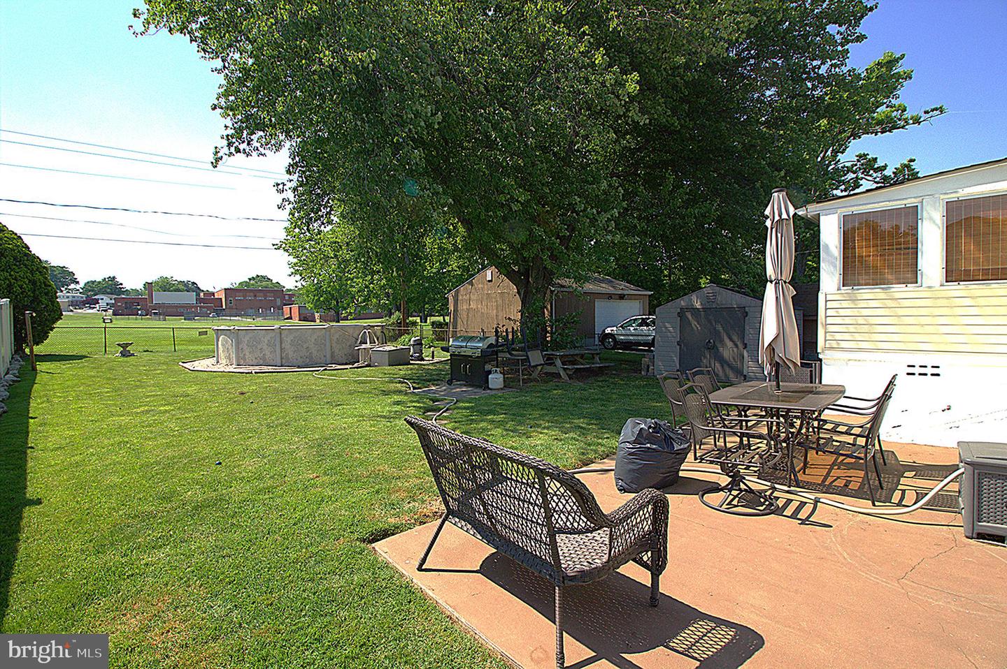 8614 Wendell Ave Property Photo 5