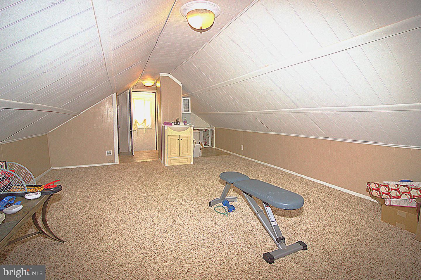 8614 Wendell Ave Property Photo 19