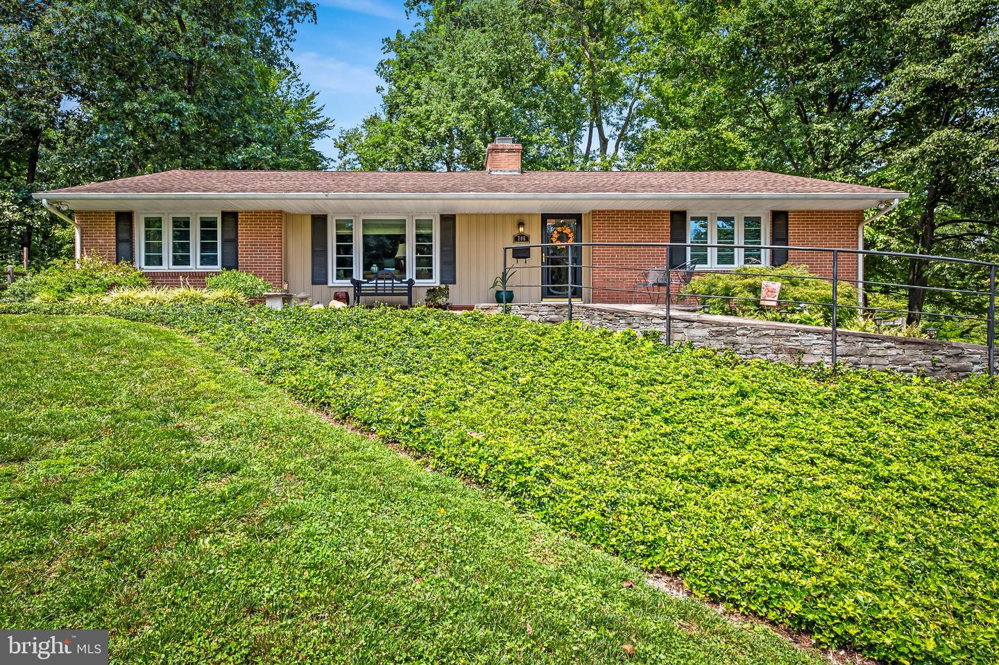 206 Charmuth Rd Property Photo 44