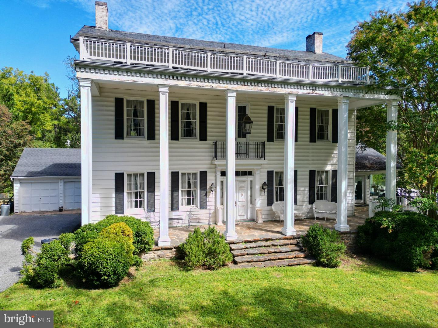 10711 Anglo Hill Rd Property Photo 2