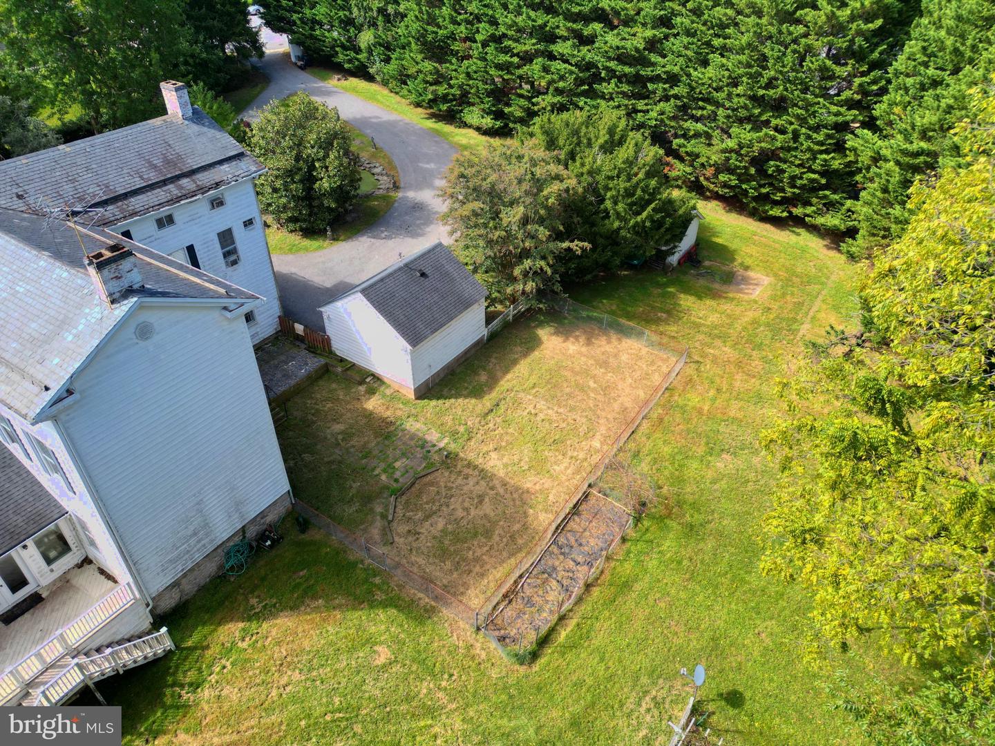 10711 Anglo Hill Rd Property Photo 6