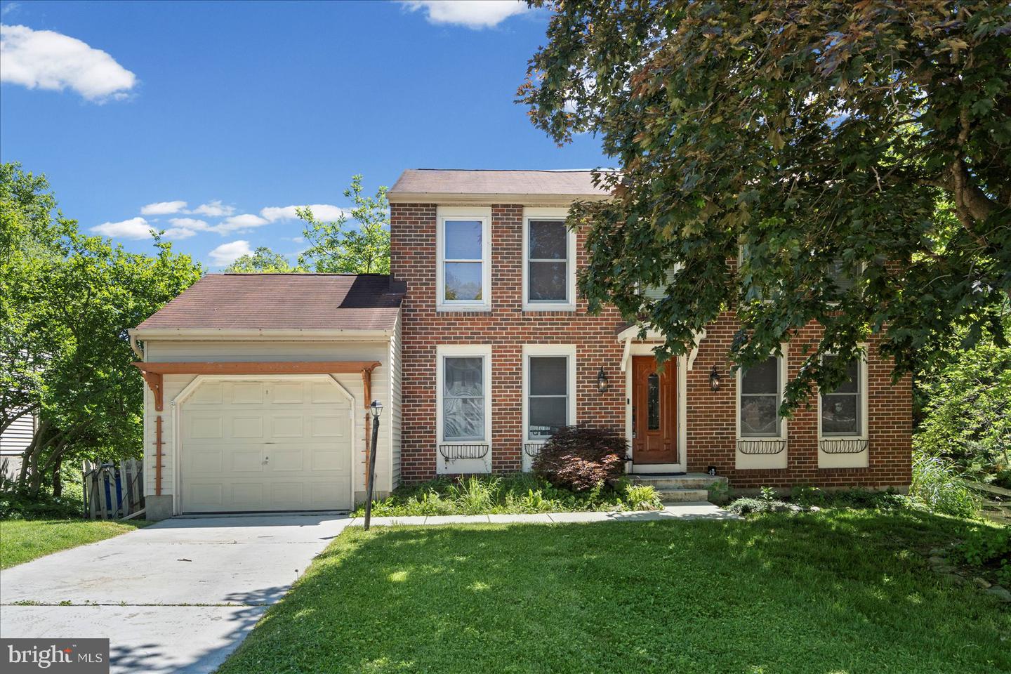 2 Topwood Ct Property Photo 1