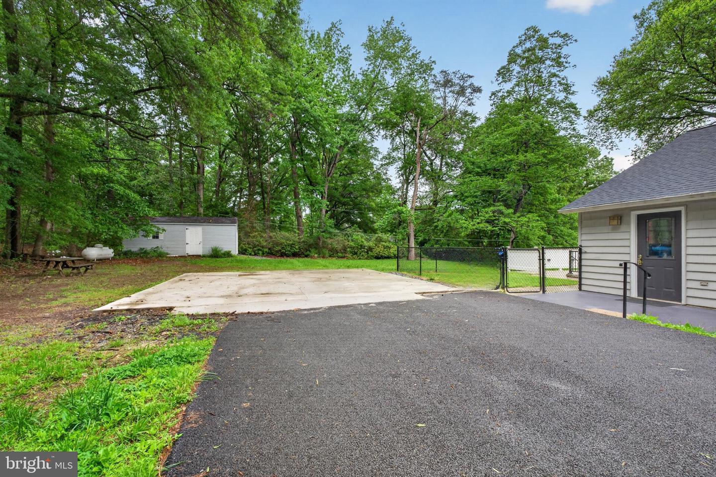 11225 Arbutus Ave Property Photo 9