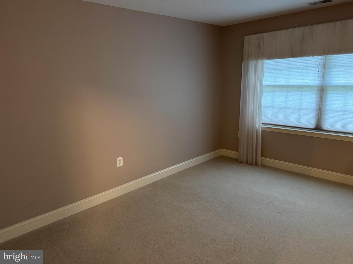 615 Strandhill Ct Property Photo 17