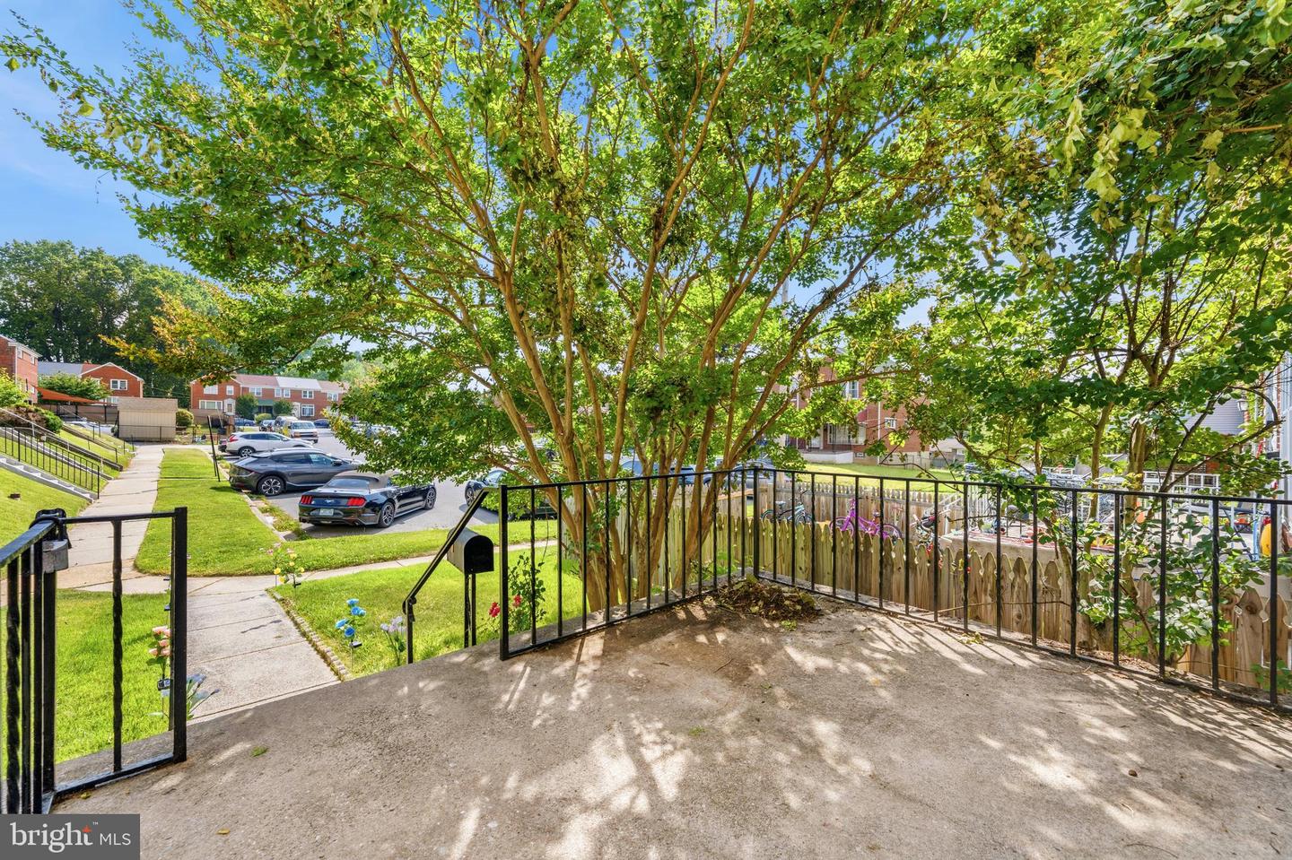 1713 Stella Ct Property Photo 3
