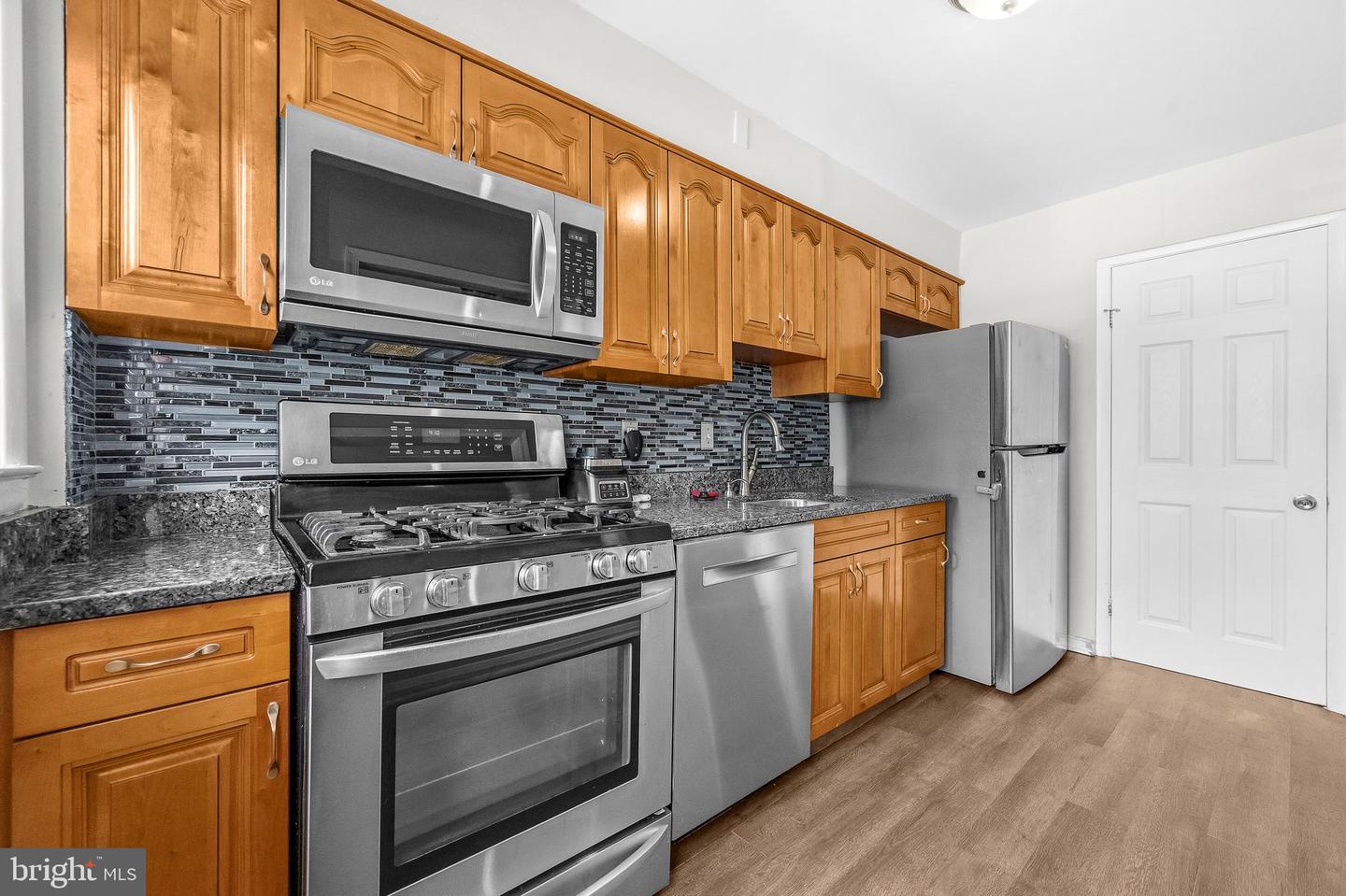 1713 Stella Ct Property Photo 9