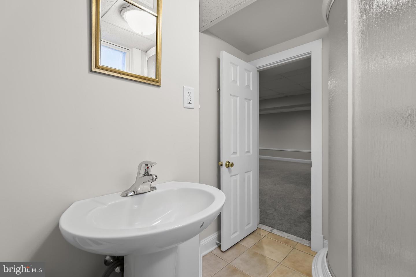 923 Arran Rd Property Photo 66