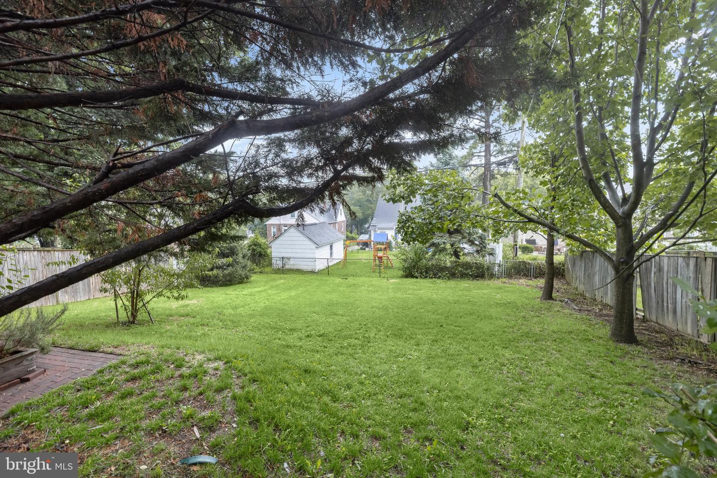 923 Arran Rd Property Photo 72
