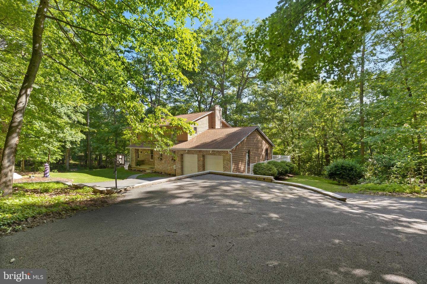 10 Brook Valley Ct Property Photo 8