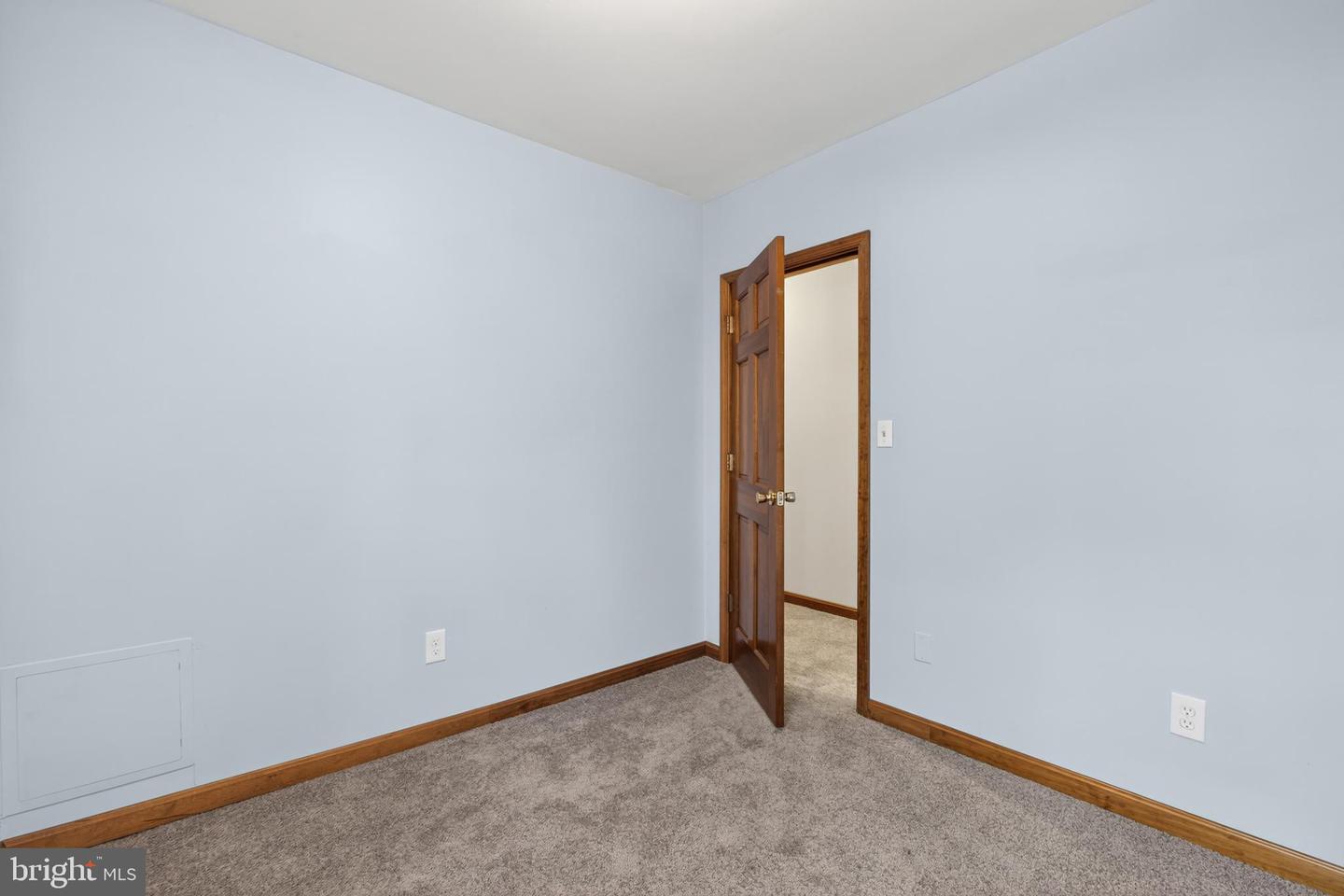 10 Brook Valley Ct Property Photo 21