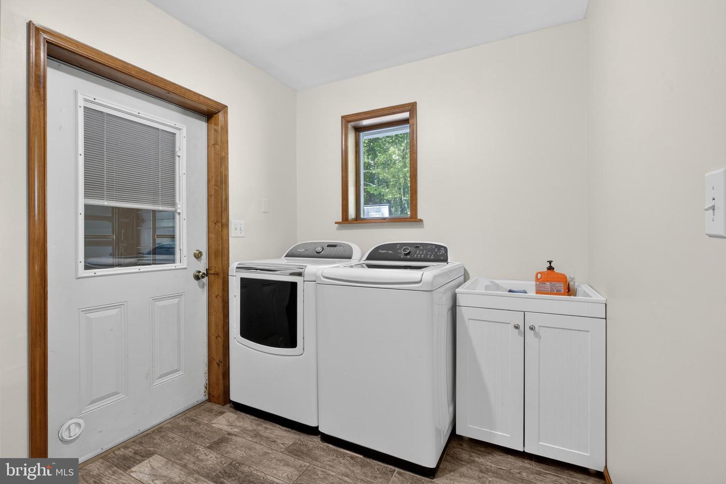 10 Brook Valley Ct Property Photo 32