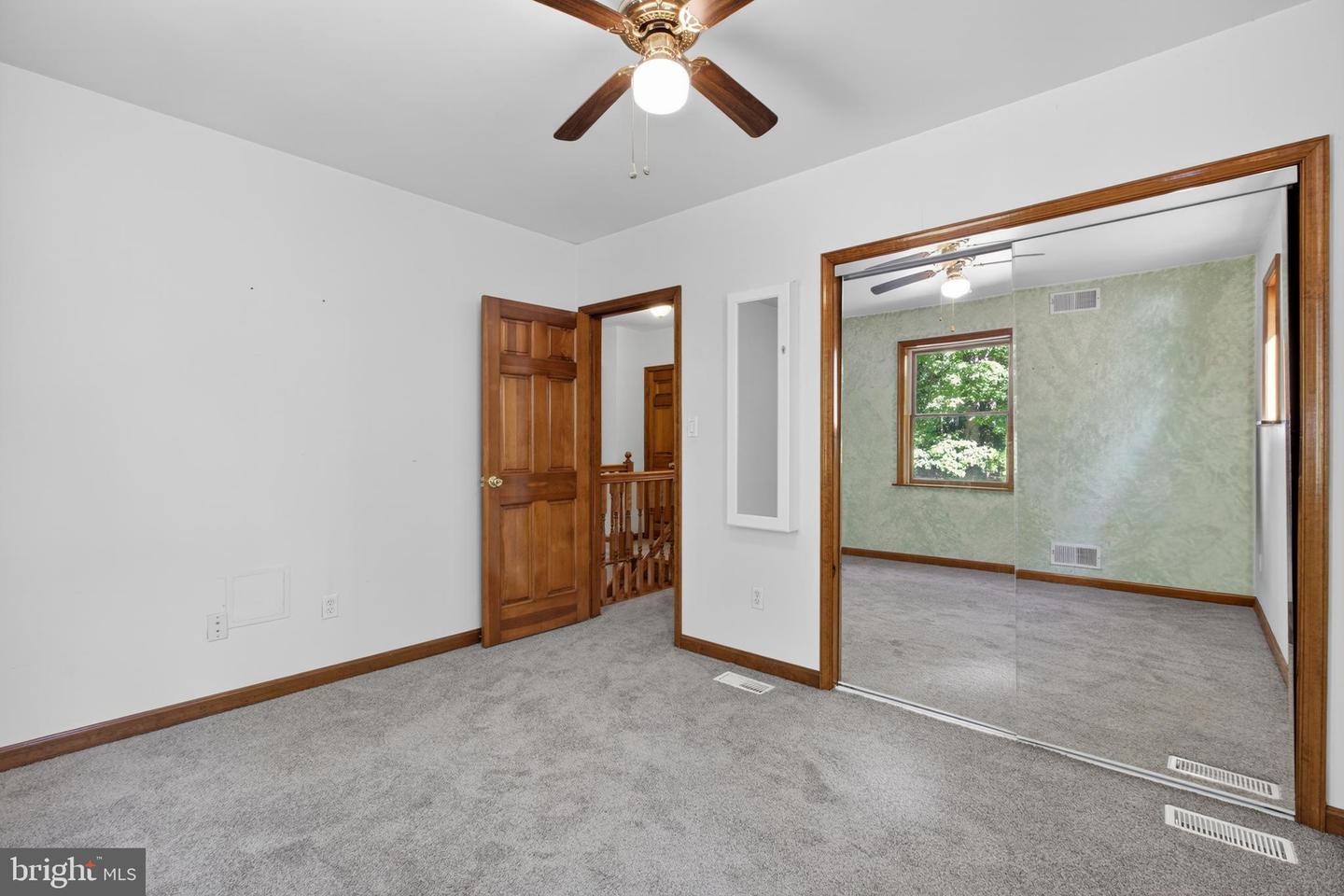 10 Brook Valley Ct Property Photo 34