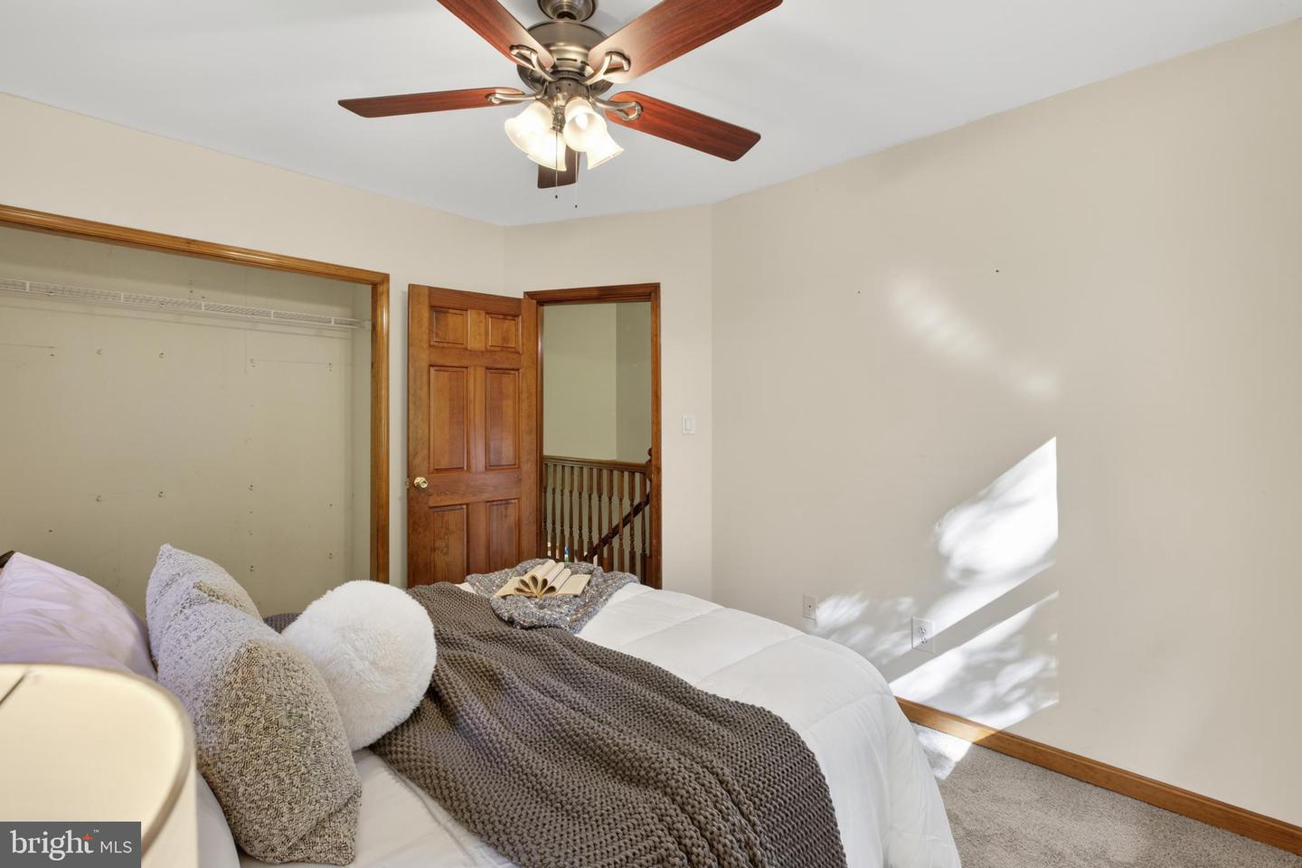 10 Brook Valley Ct Property Photo 37