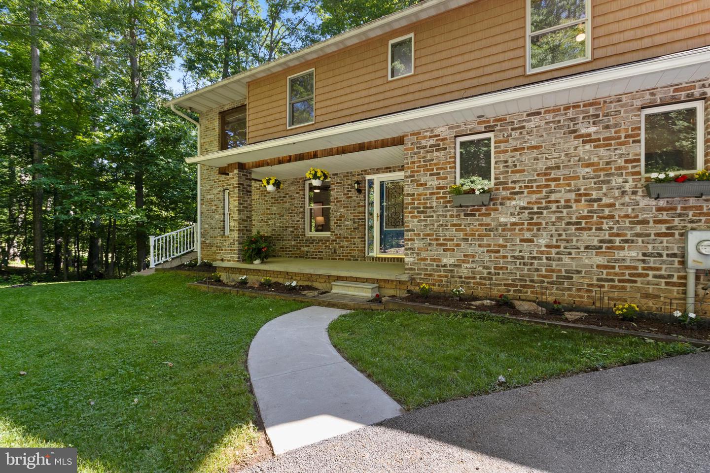 10 Brook Valley Ct Property Photo 62