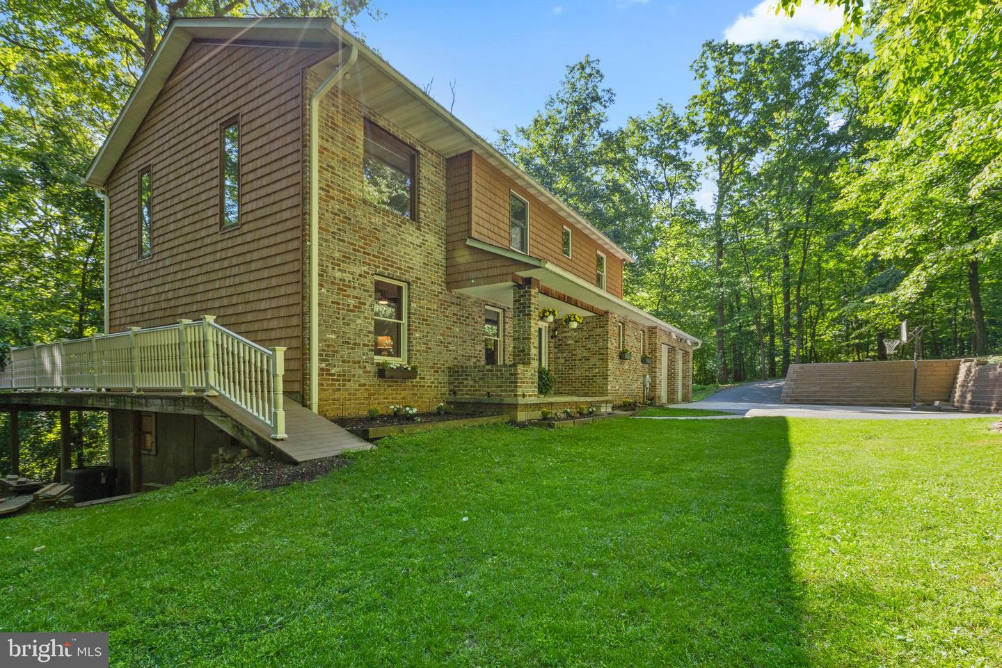10 Brook Valley Ct Property Photo 63
