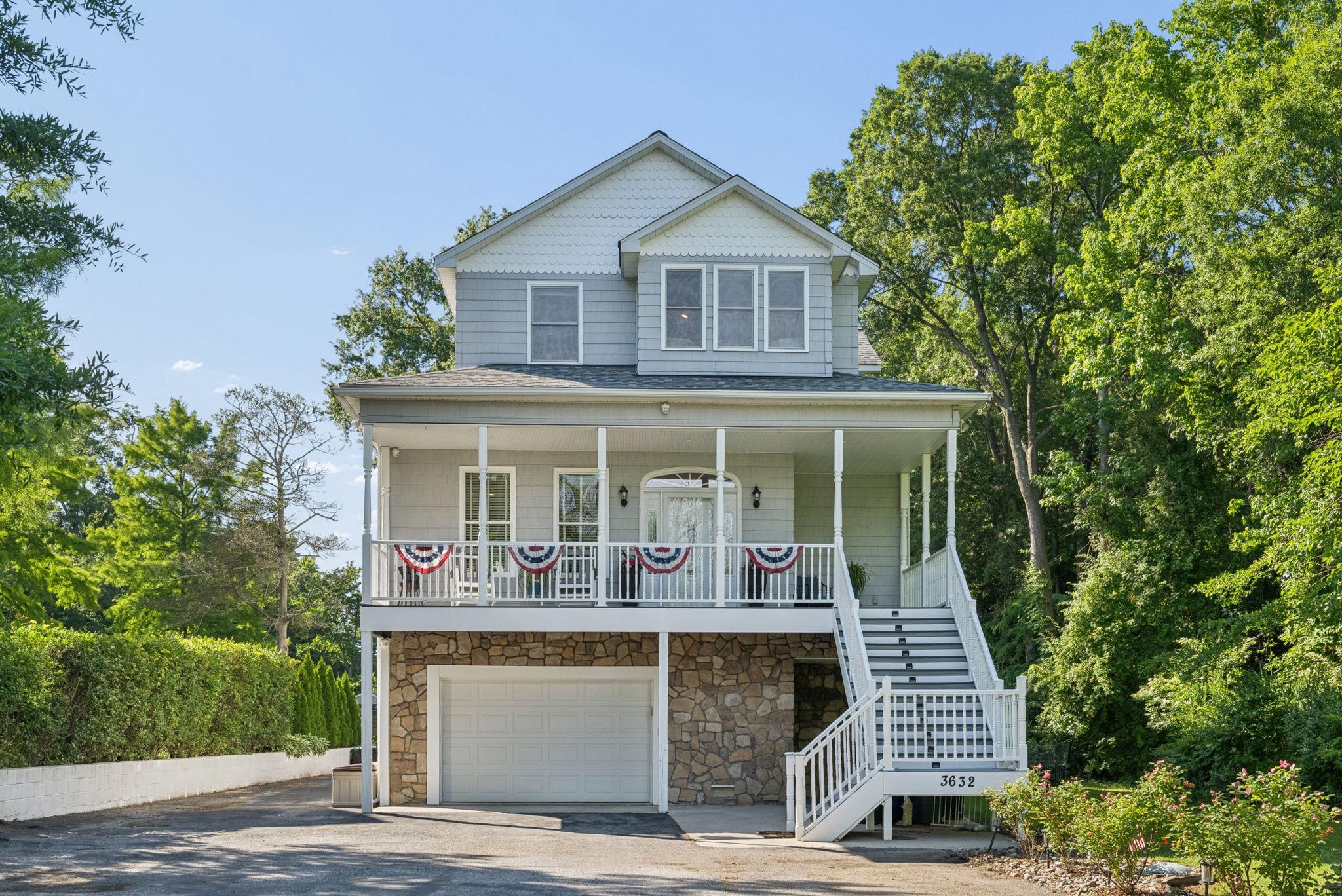 3632 Bay Dr Property Photo 2