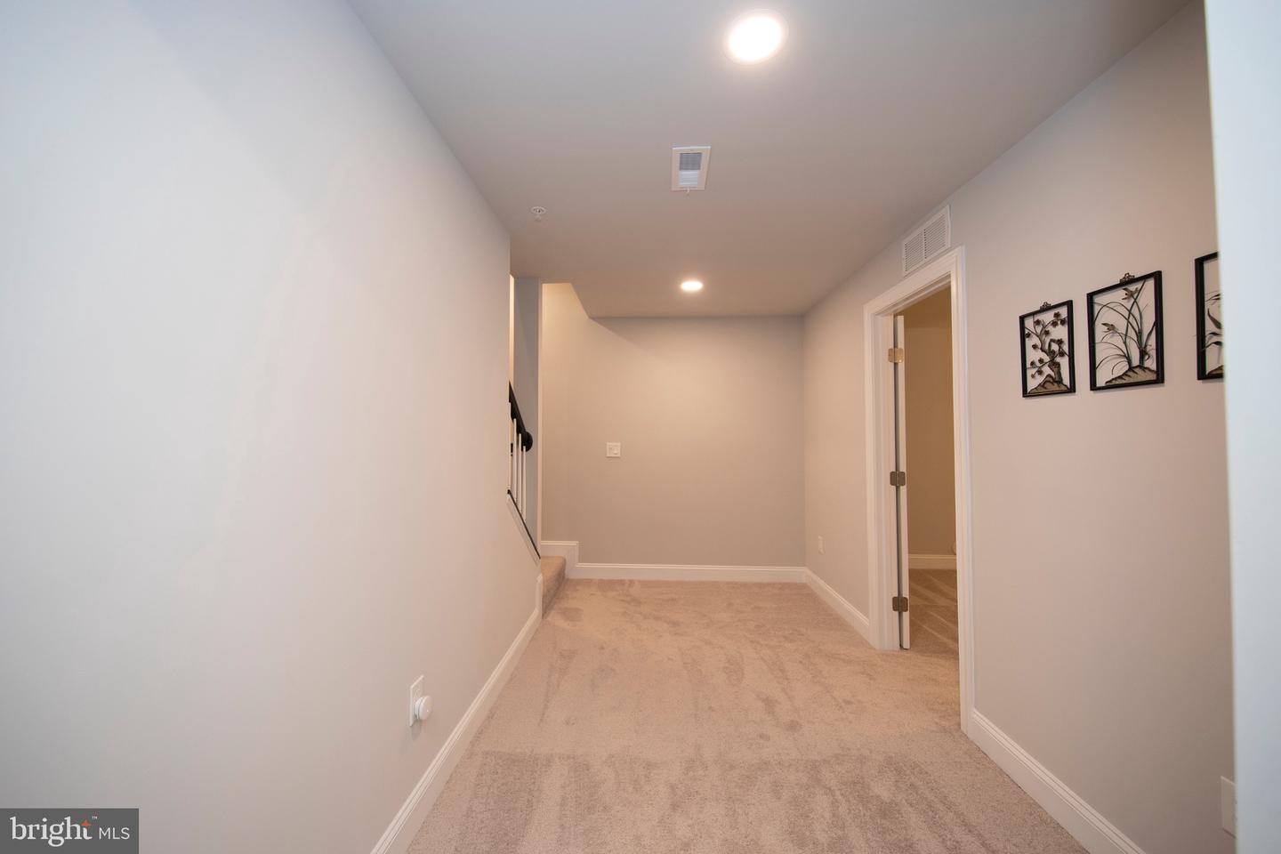 20 Jefferson Ave Property Photo 37