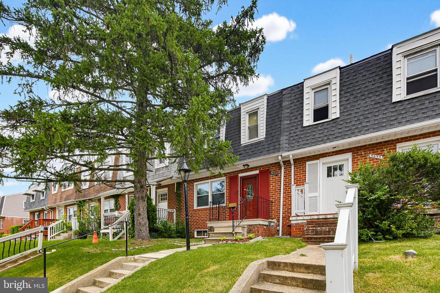 5655 UTRECHT RD Property Photo 1