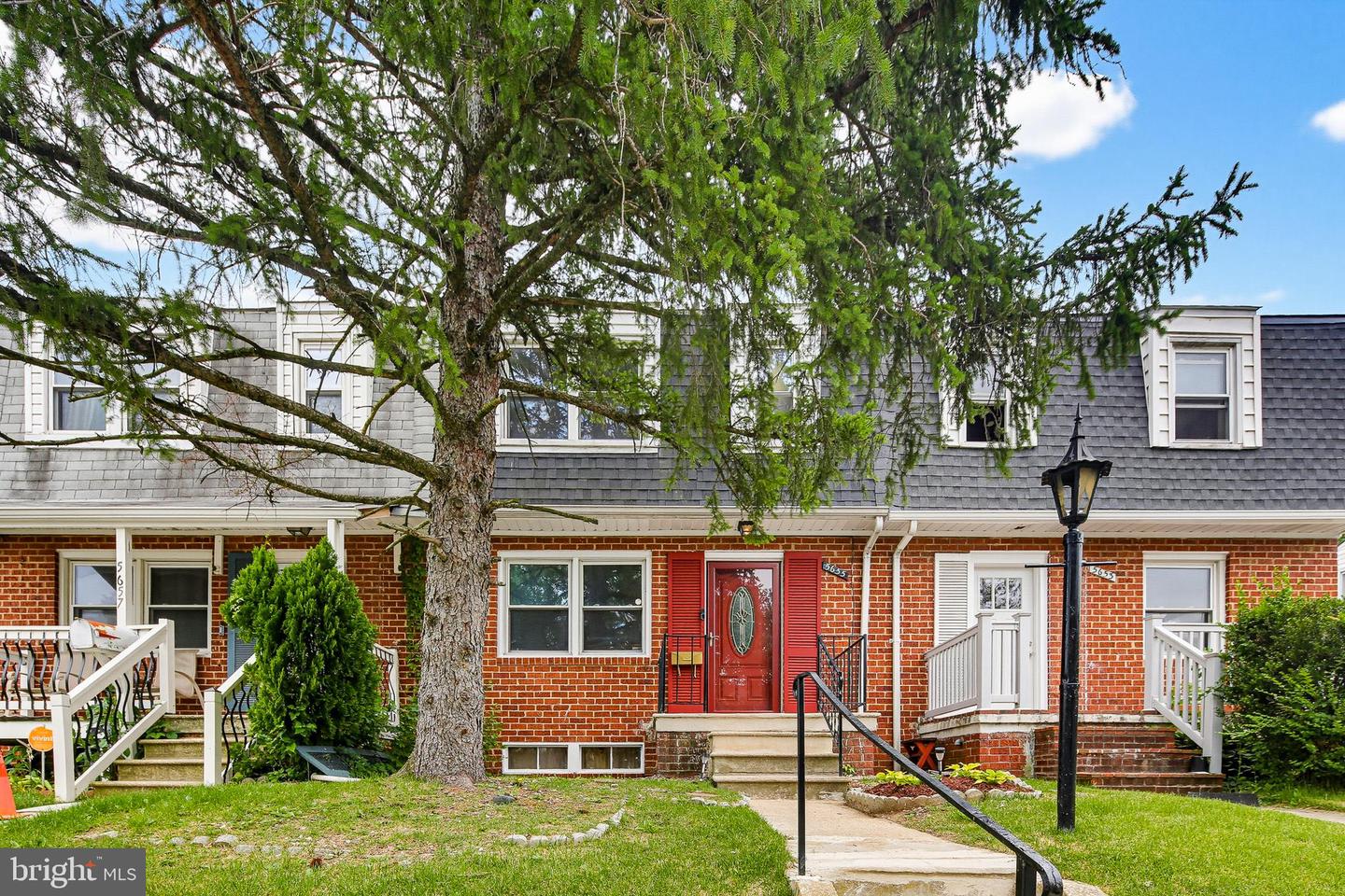 5655 Utrecht Rd Property Photo 4