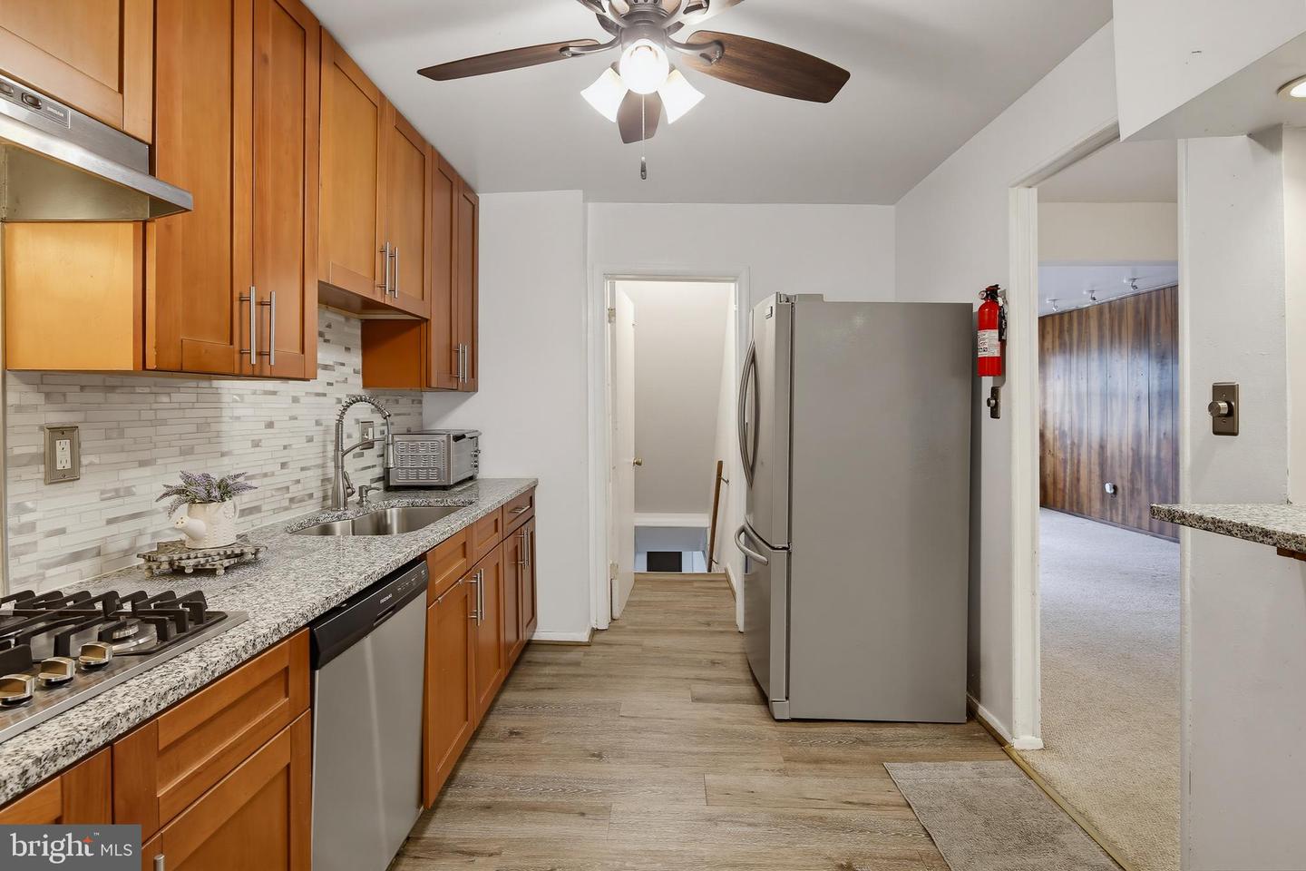 5655 Utrecht Rd Property Photo 6
