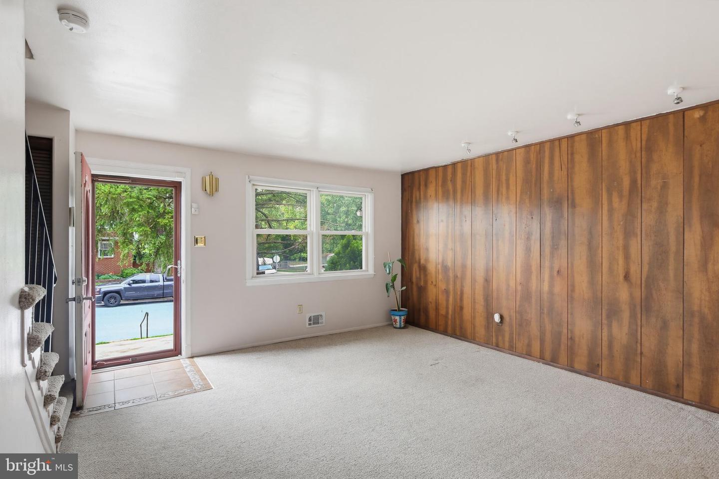 5655 Utrecht Rd Property Photo 12