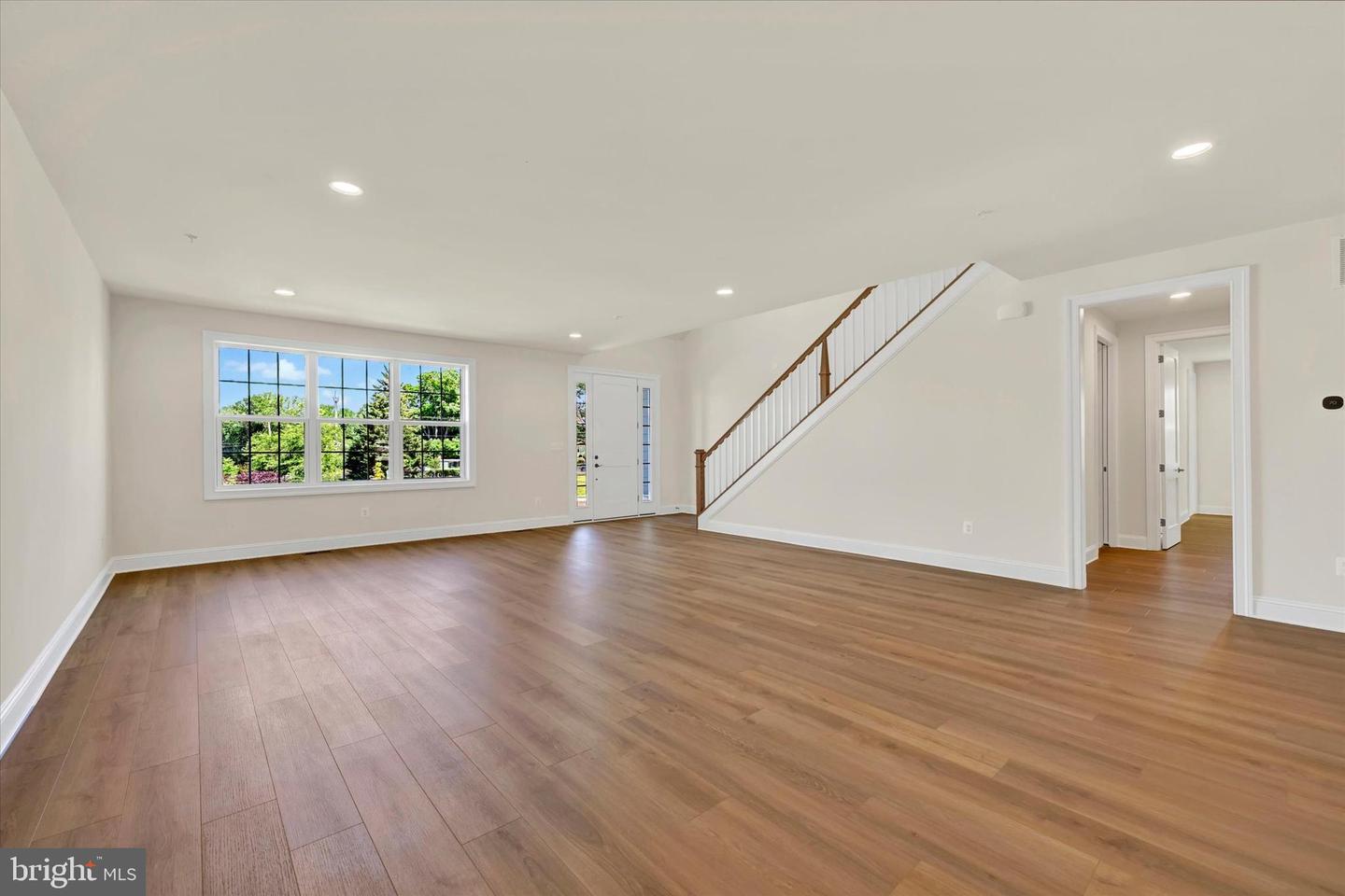 116 Villabrook Way Property Photo 8