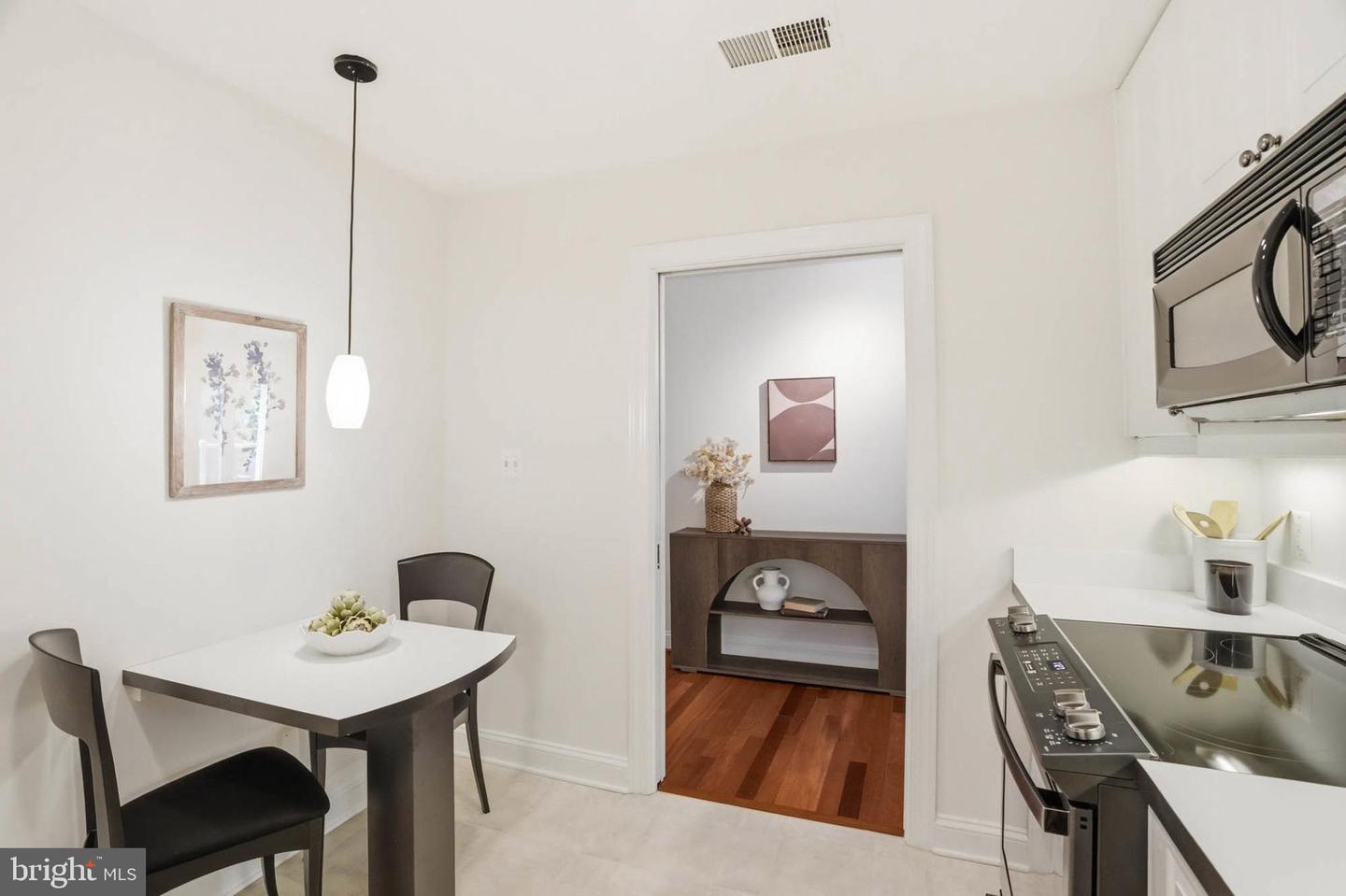 11 Devon Hill Road #b8 Property Photo 9