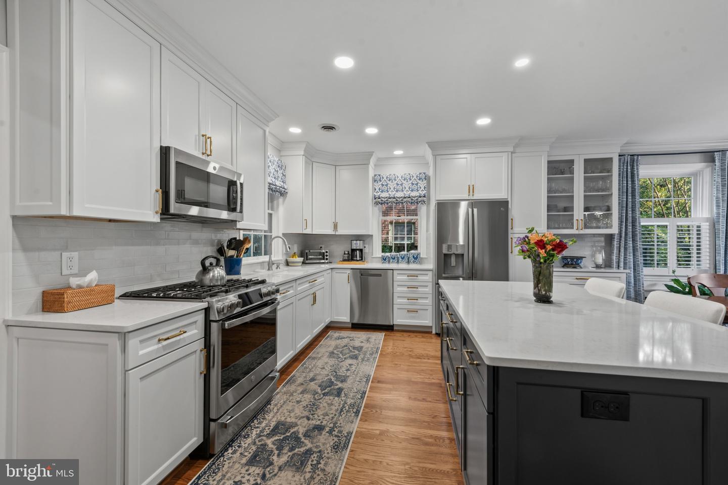 902 Greenleigh Rd Property Photo 3