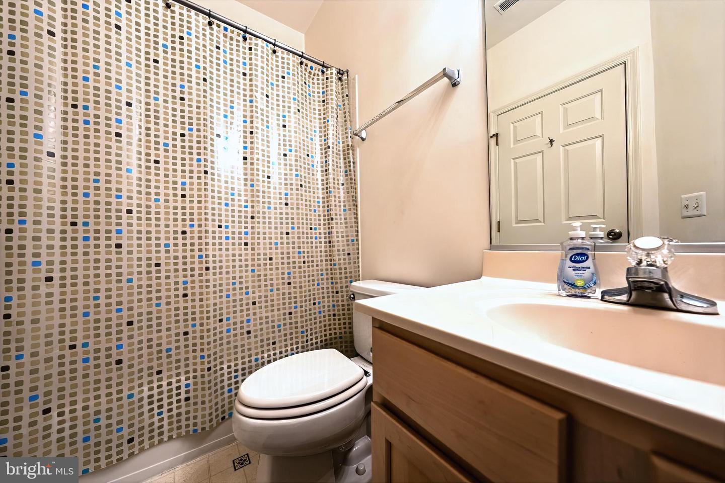 5000 Hollington Dr #301 Property Photo 19