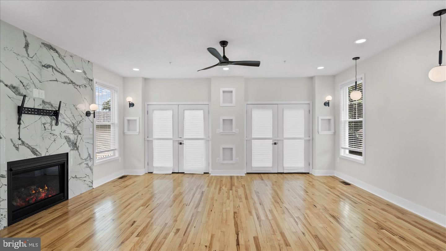 2302 Taylor Ave Property Photo 4