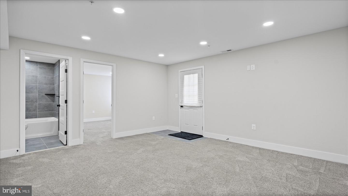 2302 Taylor Ave Property Photo 19