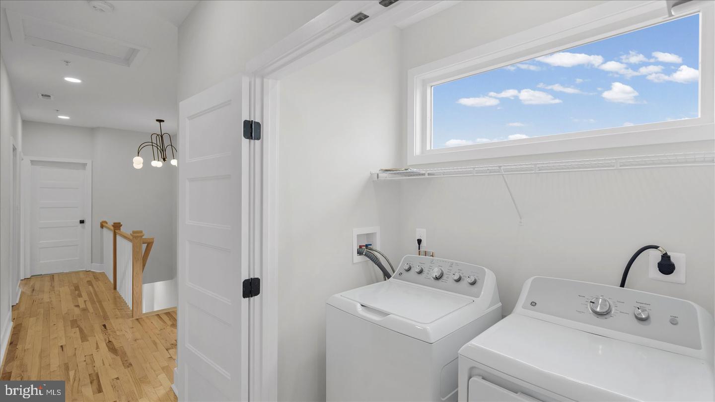 2302 Taylor Ave Property Photo 31