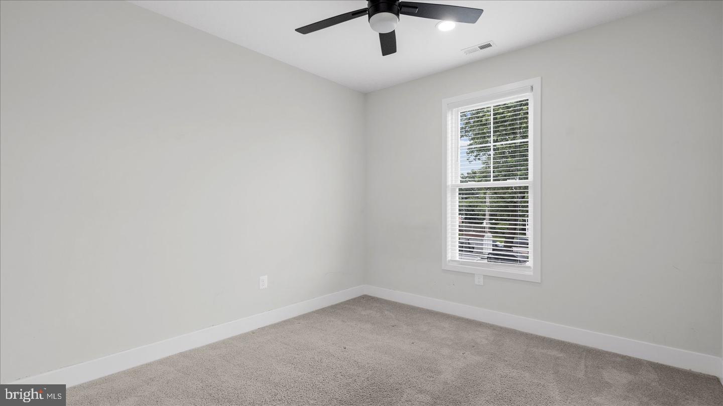 2302 Taylor Ave Property Photo 32