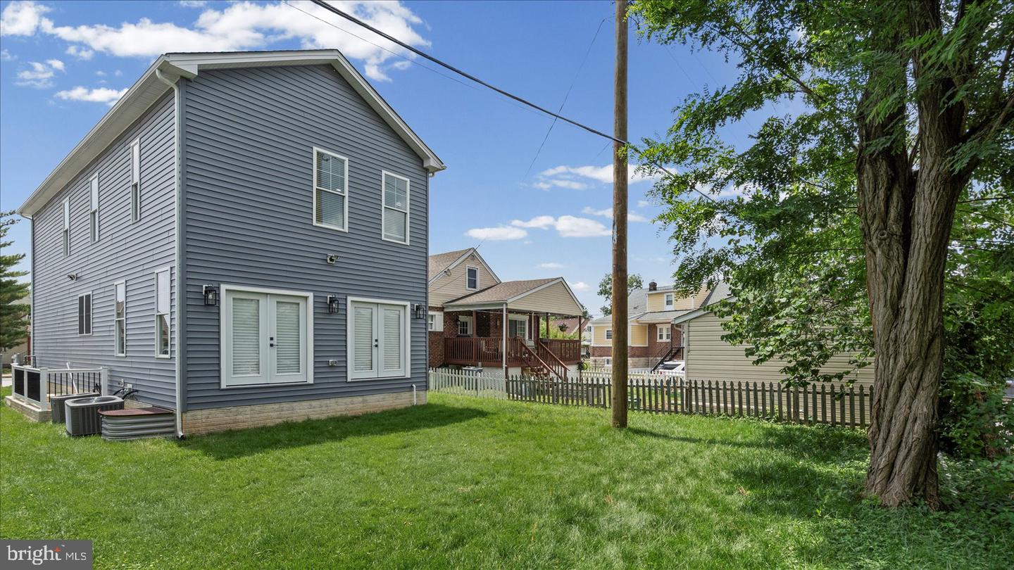 2302 Taylor Ave Property Photo 41