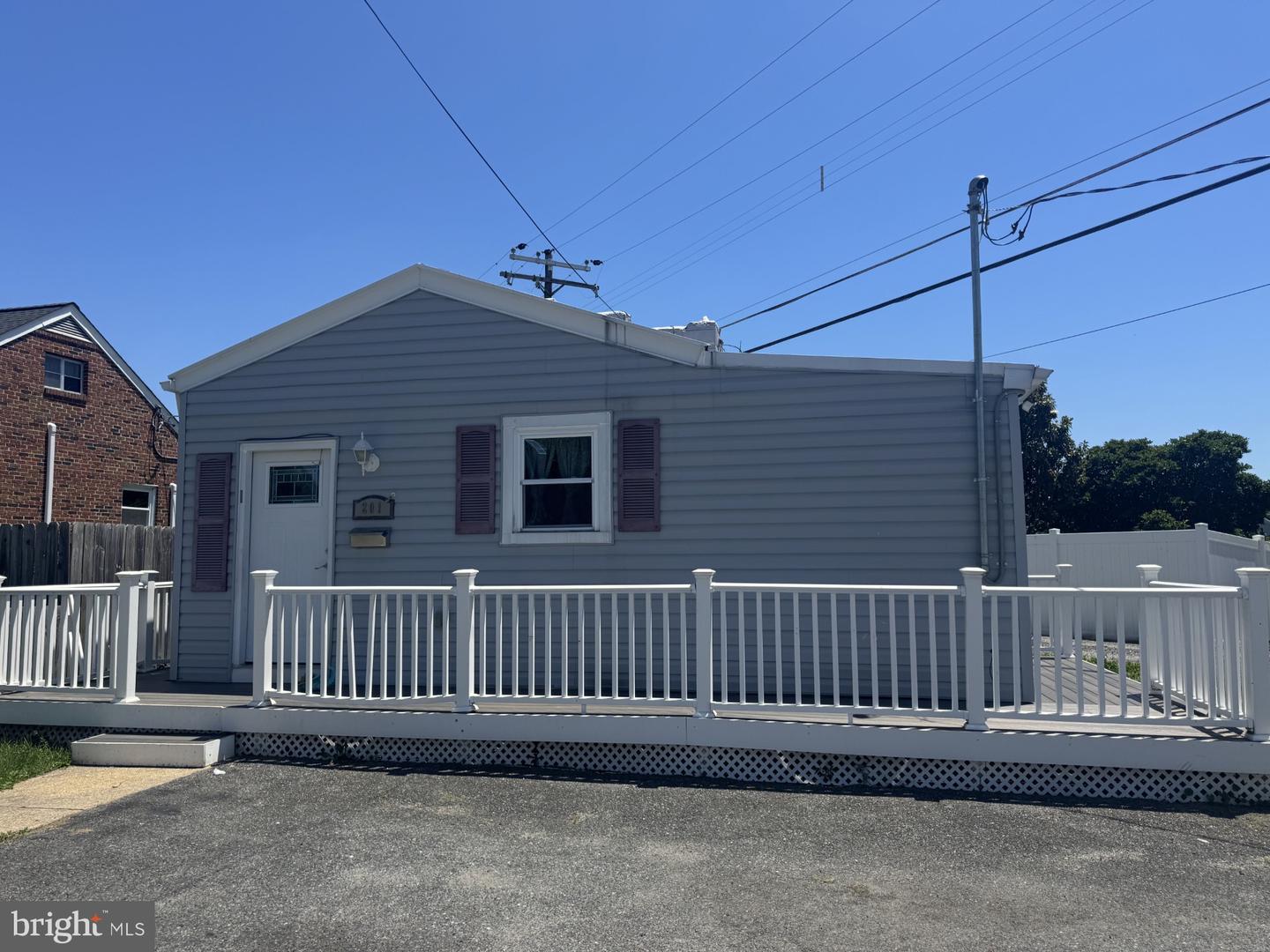 201 Mace Ave Property Photo 1