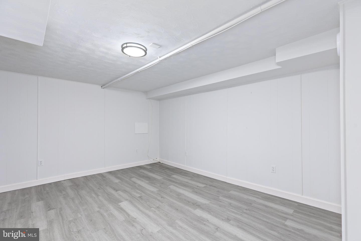 1654 Manor Rd Property Photo 23