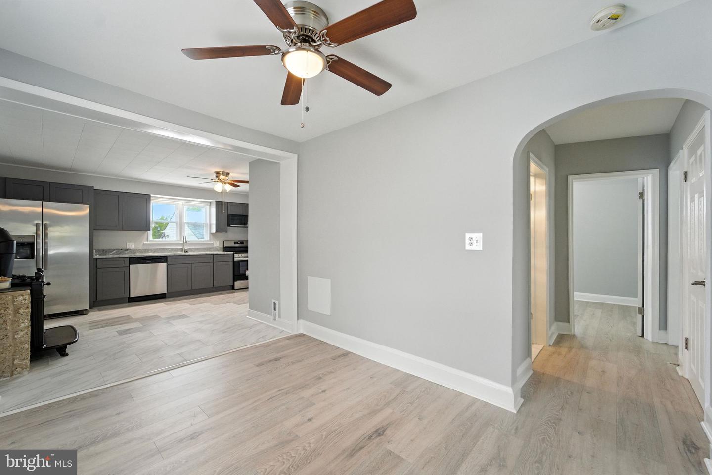 1608 Howard Property Photo 20