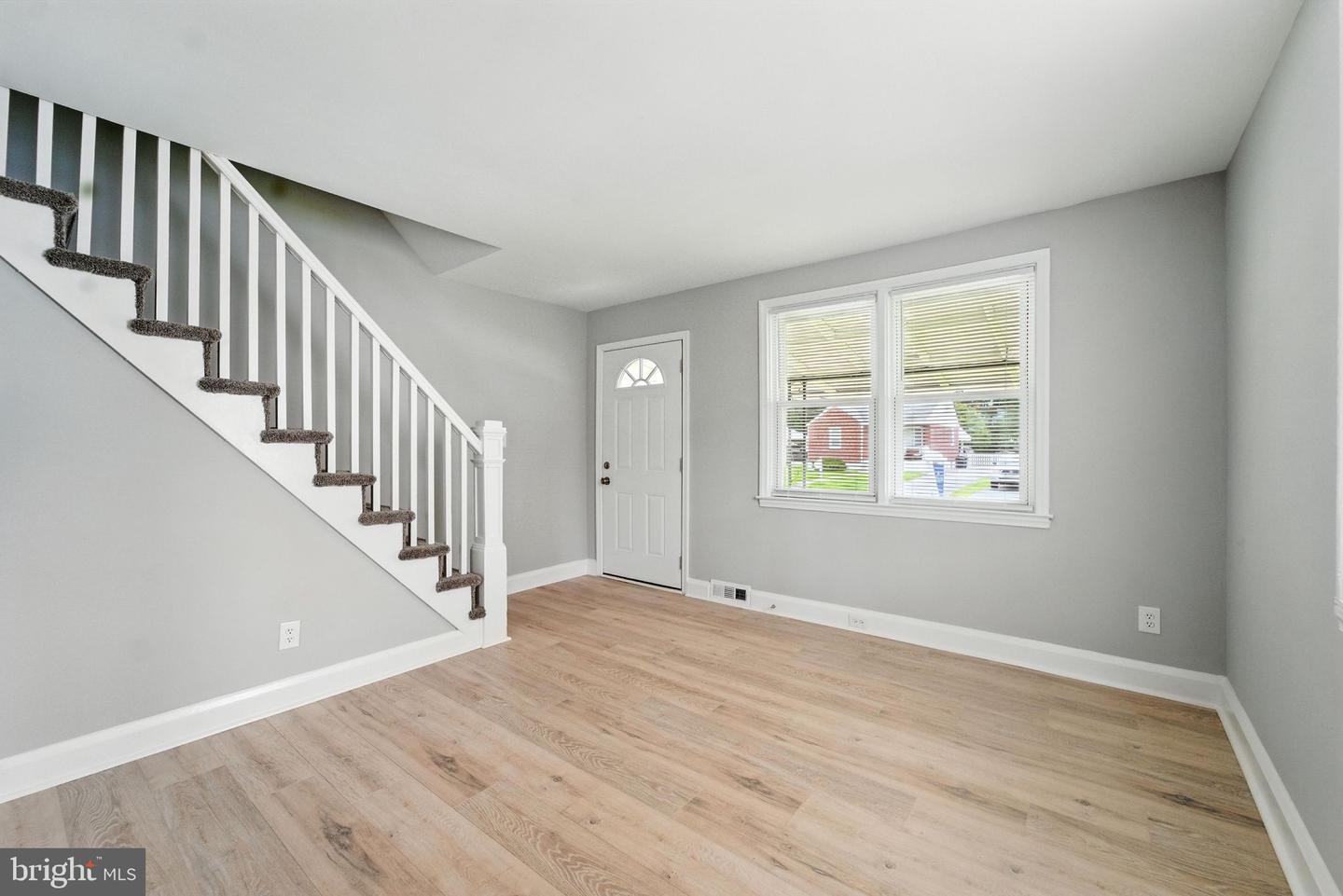 1608 Howard Property Photo 22