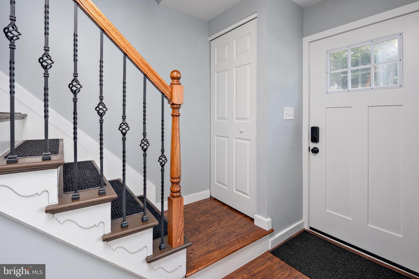 33 Strabane Ct Property Photo 4