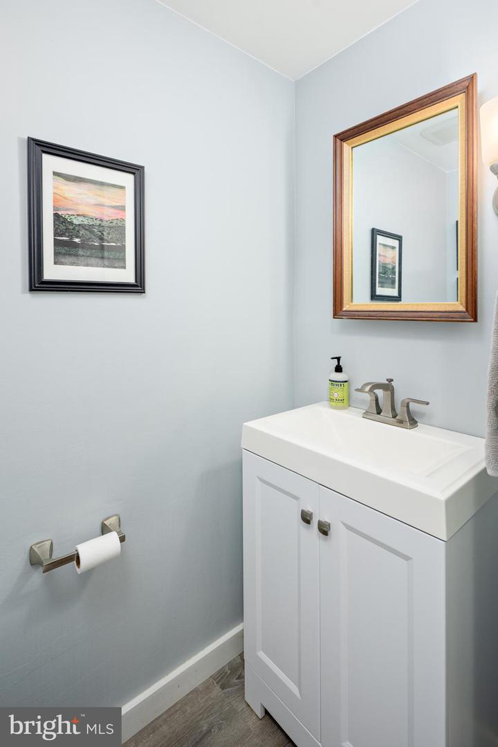 33 Strabane Ct Property Photo 18