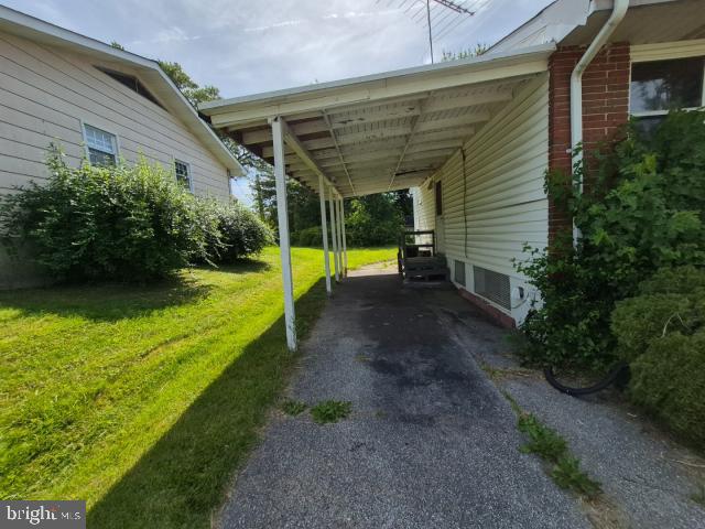 3722 Brenbrook Dr Property Photo 3