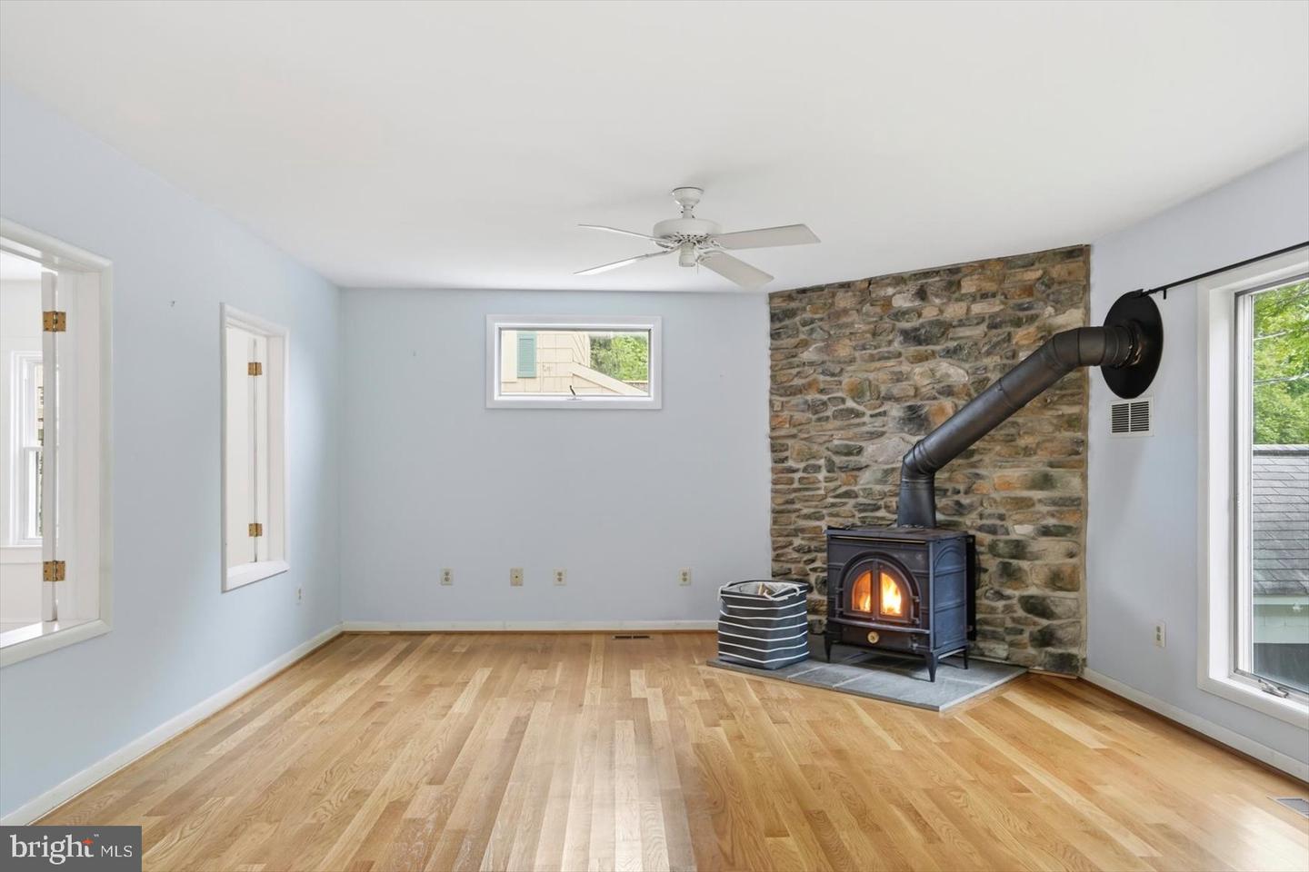 24 Normal Ter Property Photo 16