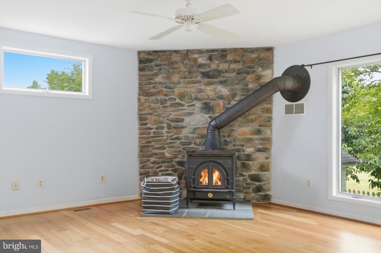 24 Normal Ter Property Photo 18