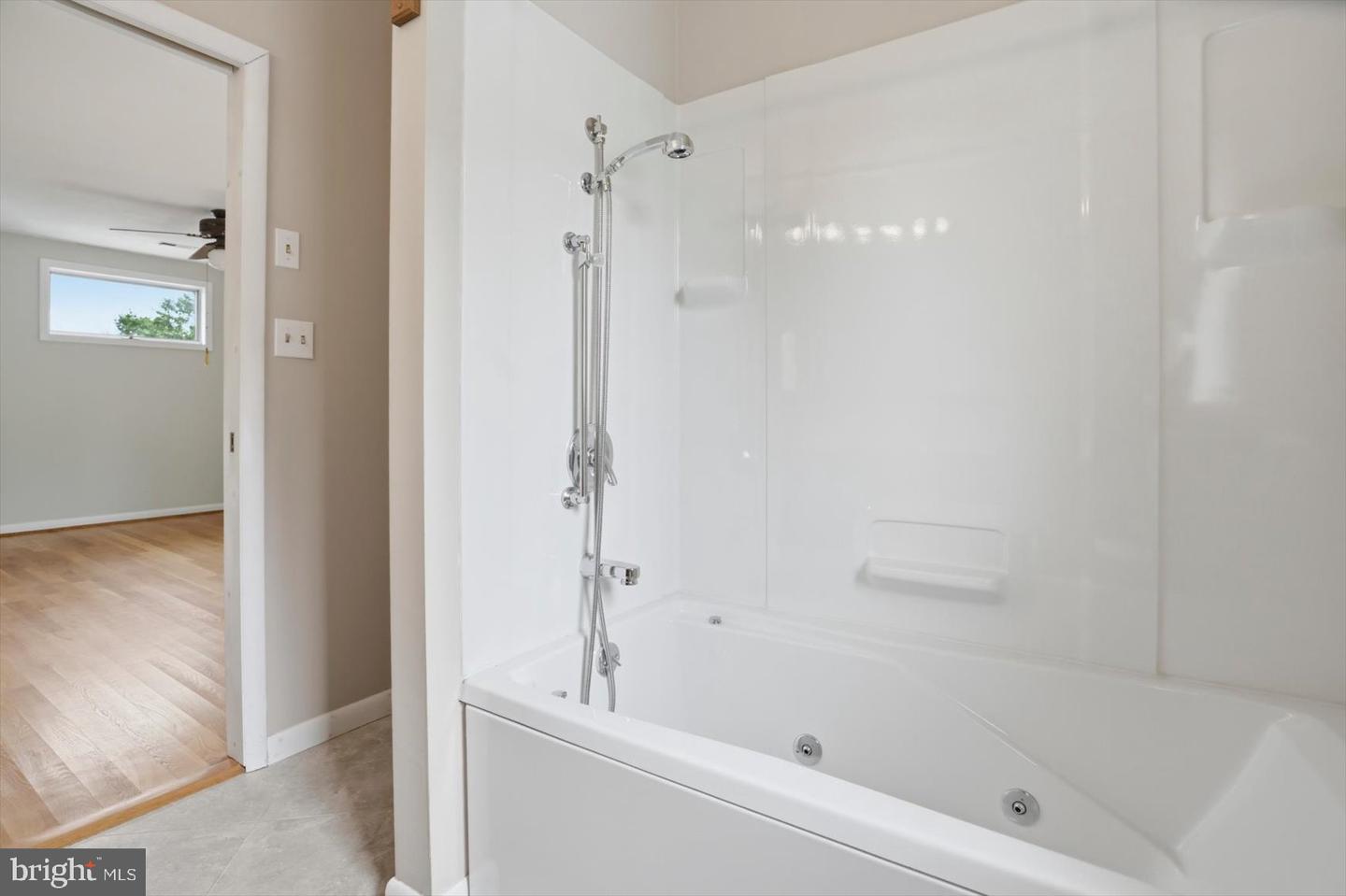 24 Normal Ter Property Photo 27